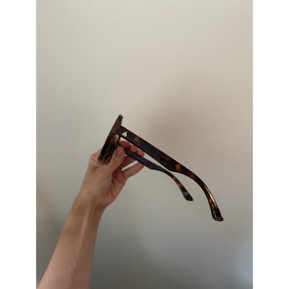 AIRE Whirlpool Aviator Sunglasses - Picture 4 of 5